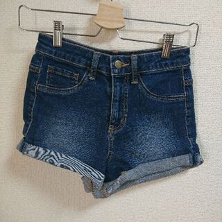 Forever21 デニムショートパンツ