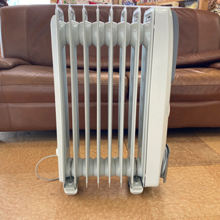 【安全で暖かい❗️☺︎】DeLonghi デロンギ オイルヒータ...