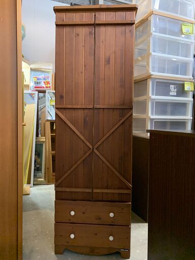 ★来店限定★カントリー調ワードローブ