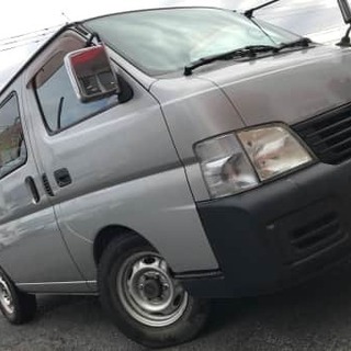 商用車といえばこれですね！　キャラバン！
