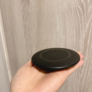 (再投稿)モバイルバッテリー・置き型充電器の画像