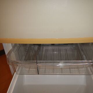 画像の135ℓ冷凍・冷蔵庫を無料で差し上げます。の画像