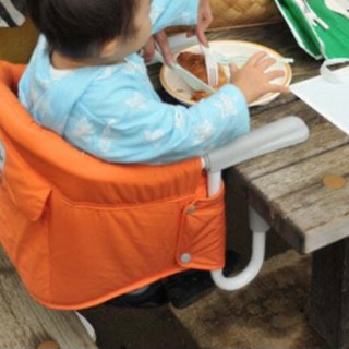 ベビーチェアー　Inglesina 持ち運びに便利の画像