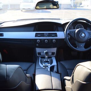 ◆超希少最上級グレード◆BMW E60 後期最終型 550i Mスポ◆44,000km低走行◆サンルーフ付き◆極上車◆の画像