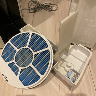 シャープ 空気清浄機 加湿器 2012年製の画像