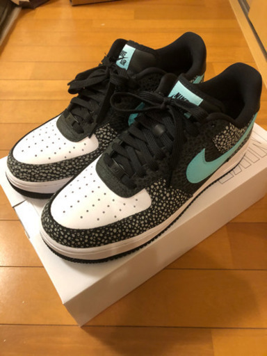 NIKE BY YOU  最終値引きです