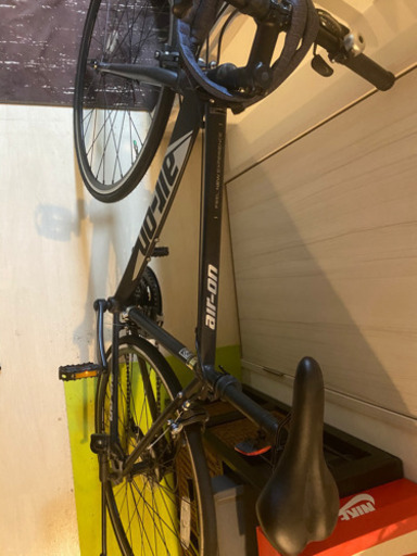 クロスバイク28インチ黒『交渉成立』多数ご応募ありがとうございました。