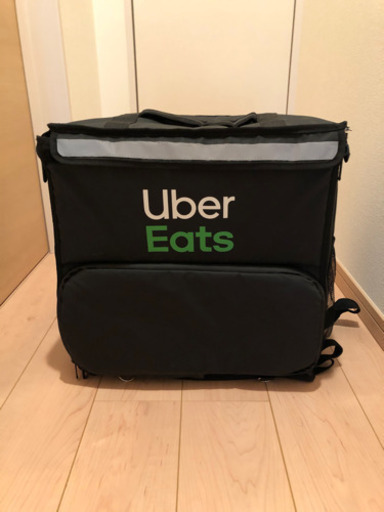 Uber Eats  ウーバーイーツのバッグ