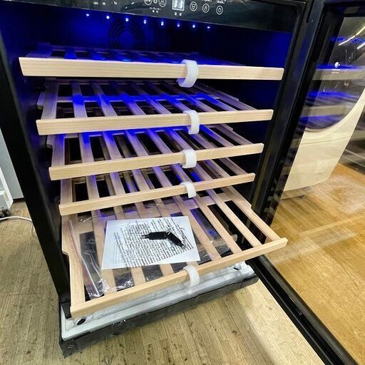 展示未使用品【 三ツ星貿易 】エクセレンス 1ドア ワインクーラー 51本収納 ワインセラー 鍵付き MLY-151CE
