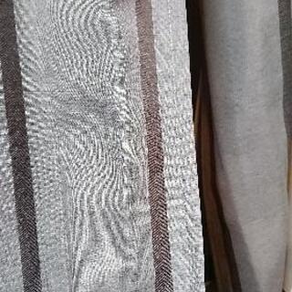 カーテン2枚の画像