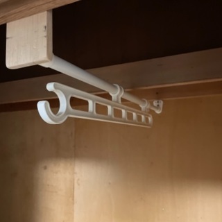 押入れスライドハンガーの画像