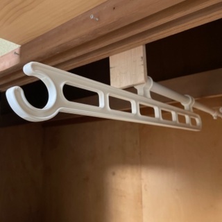 押入れスライドハンガーの画像