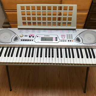 ◆ヤマハ 電子キーボード 光ナビ スタンド付