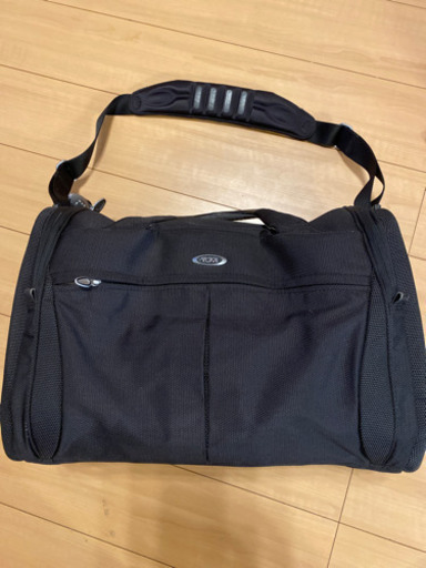 TUMI  ボストンバッグ　2泊前後の旅行にピッタリサイズ！