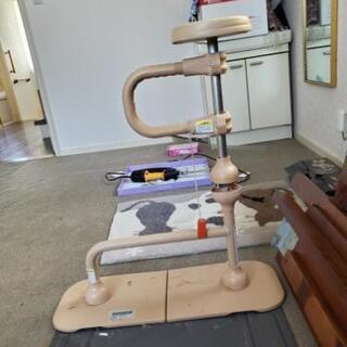 介護用品　立ち上がり補助器の画像