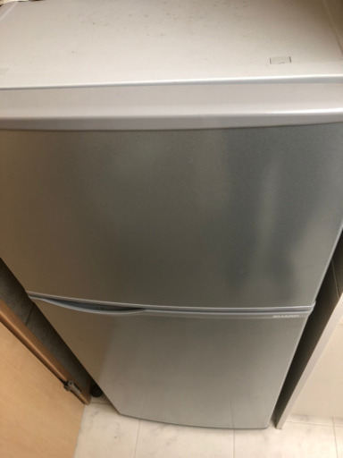 冷蔵庫　2年ほど前購入　SHARP