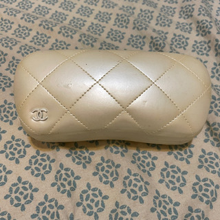 シャネル　サングラスケース