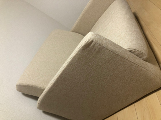 新品のソファベッドです