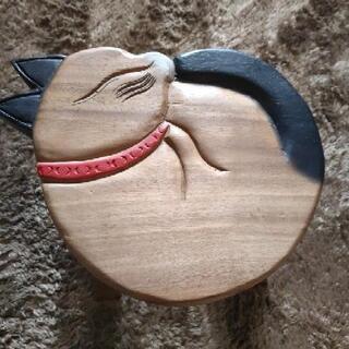 【お譲り予定者決定済】【たくさんのお問い合わせをありがとうございました】ロースツール　小スツール　踏み台　子供用椅子　木製　猫【あげます】【無料】の画像