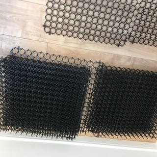 猫よけのトゲトゲマットシートの画像