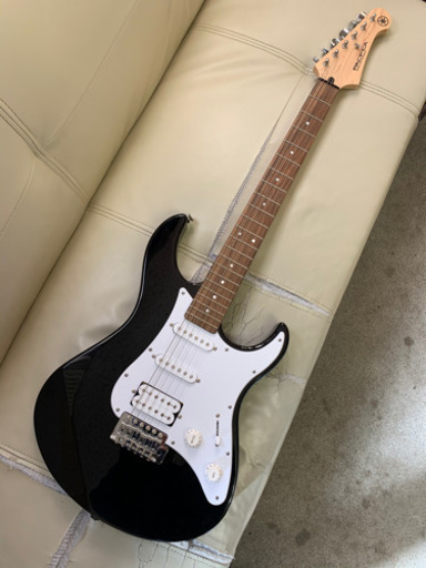 弦楽器、ギター YAMAHA PACIFICA