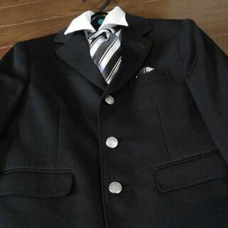 子供用スーツの画像