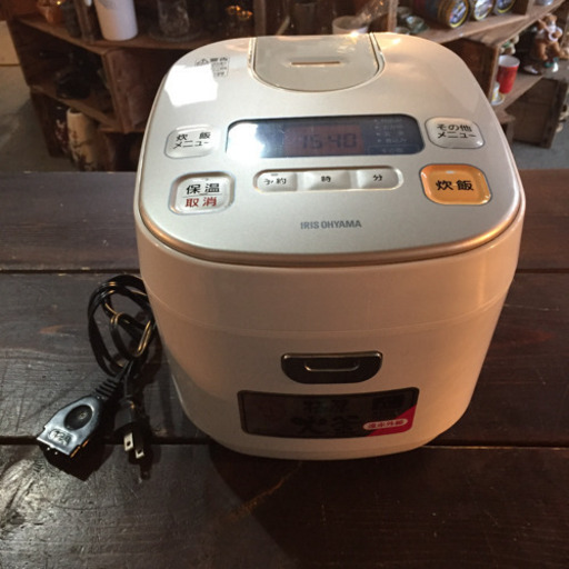 アイリスオーヤマ 5合炊き 極厚火釜 遠赤外線 炊飯器 2018年製 KERC-MA50-Ｗ