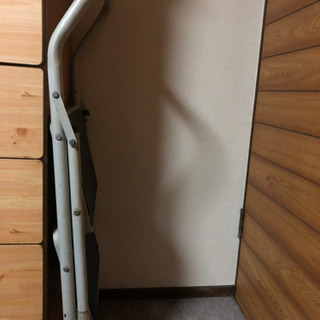 <まだまだ現役、交渉成立❣️>アイリスオーヤマの脚立の画像