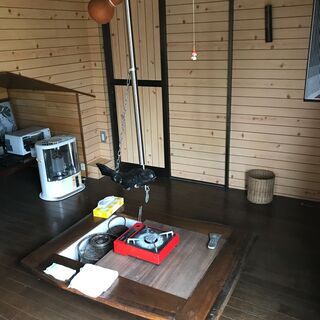 現在リフォーム中。中二階のある面白い造りです。 - 不動産