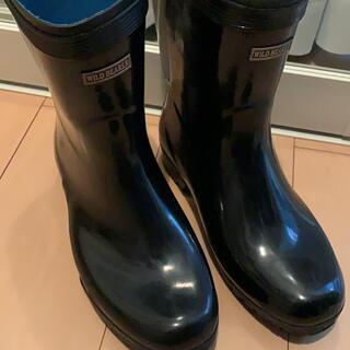  雨または雪のブーツ