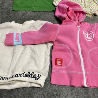 子供服セットの画像