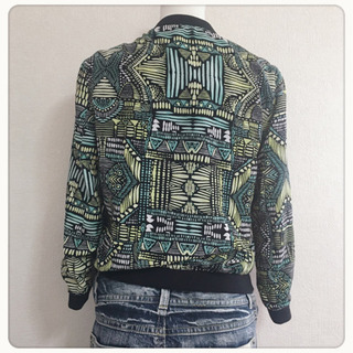 ご購入者様決定[BsK♥Bershka]エスニック柄 サイケ レトロ ジャンパー ブルゾンの画像