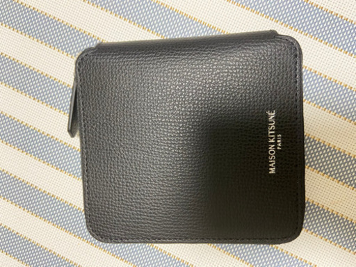 【美品】メゾンキツネ 2つ折り財布 maisonkitsune 黒 財布 長財布