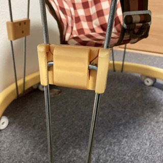 赤ちゃんの歩行器の画像