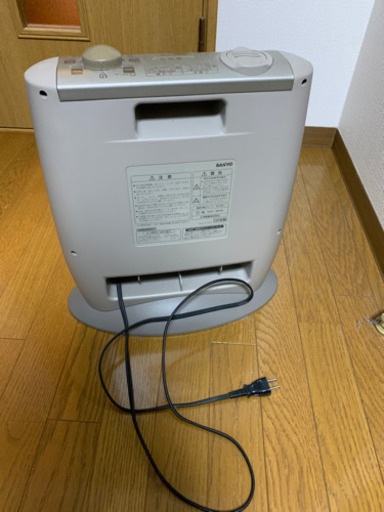 SANYO RX-SF1(N) 電気ストーブ　電気ヒーター　遠赤外線ヒーター