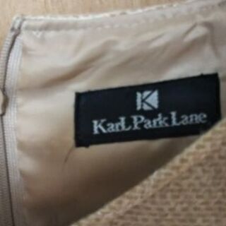 KarL Park Laneのワンピースとカーディガンの画像