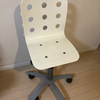 価格0円　IKEA 子供用デスクチェアの画像