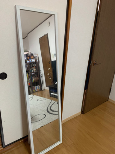 ニトリ　ホワイトミラー