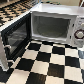 【リサイクルショップ八光　安心の3か月保証　配達・設置OK】シャープ 単機能 電子レンジ 西日本 60Hz専用 20L RE-T2-W6 ホワイトの画像