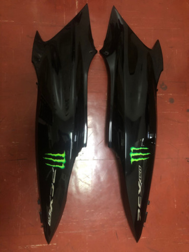 pcx kf30外装一式　ジャック扱い