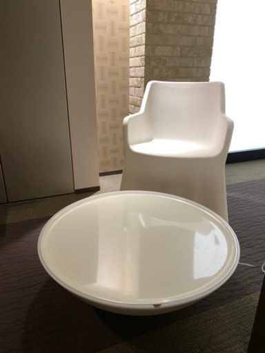 照明付きガーデンテーブル＆チェアセット　ホワイト