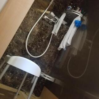 住める～使える？✨他にもあり！移動できる住宅？！ 購入が早い方は大幅なお値下も可能かも？ ４坪(８畳)くらいですかね☆の画像