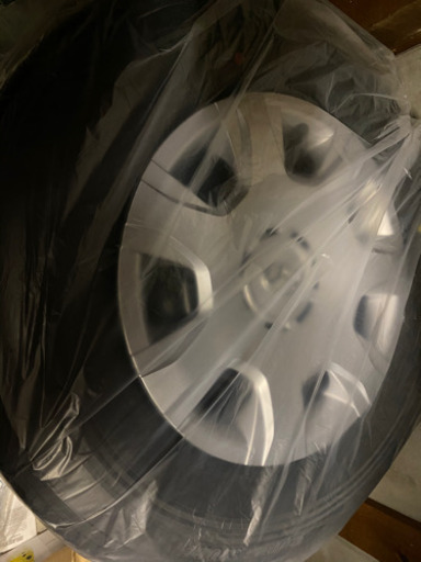 ハイエース新車外し純正タイヤ、ホイール