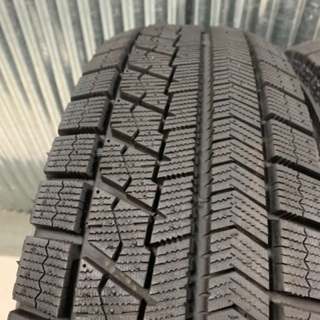新品同様の溝！★VRX　185/70R14　2017年製造　2本のみ　ブリザック　ブリヂストンの画像