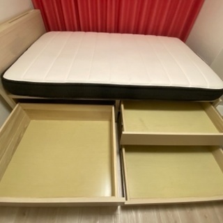 お譲り先決定しました。 セミダブルベッド マットレス付きの画像