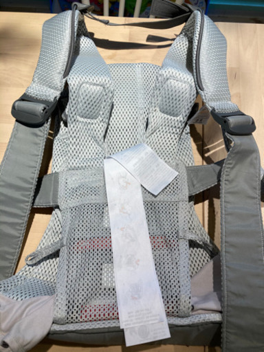【2/15受け渡し先決定】BABYBJORN ベビービョルン 抱っこ紐 ベビーキャリア ONE KAI メッシュ グレー