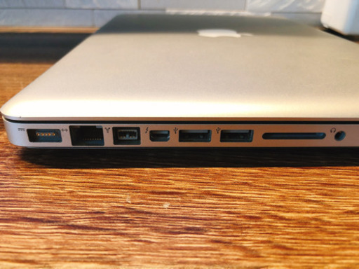 ★ MacBookPro13 Early 2011 SSD240GB core i5 2.3Hz ★