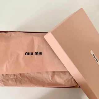 譲　新品　MIUMIU パンプス　フラットシューズ　バレー　結婚　ミュウミュウの画像