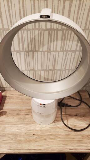 【2000円】羽のない扇風機 dyson