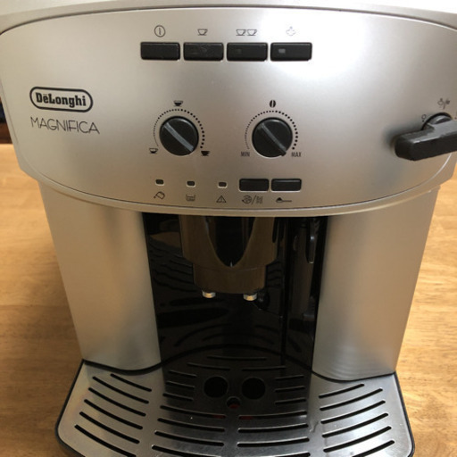 デロンギ 全自動エスプレッソマシン ESAM2200SJ